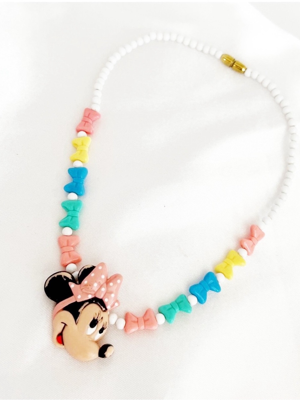 DISNEY Totally Minnie Necklace Pastel Bow Beads Minnie Mouse Charm Vintage 1988